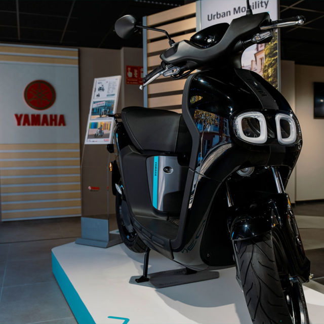 🔋Ha llegado el momento de valorar nuevas alternativas de movilidad. Más eficientes y eficaces. La nueva NEO'S ya esta lista para ti. Ahora con descuento directo de 1000€ con la ayuda cero emisiones Yamaha. Reserva tu prueba hoy mismo y muévete con inteligencia. #NEOS #AdellMotos #YamahaVinaròs #RevsYourHearth